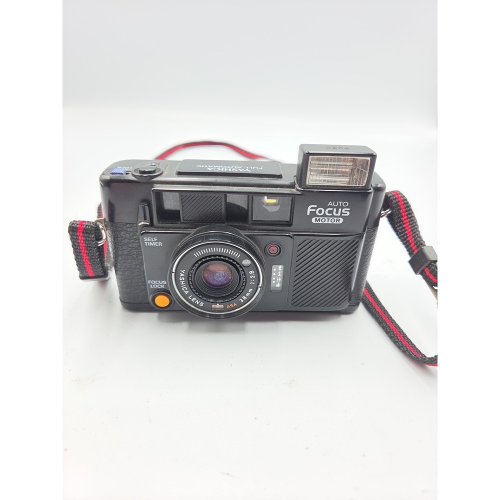 Yashica Full Automatic 35mm Film Point Shoot Camera w/ Auto Focus Motor AS-IS